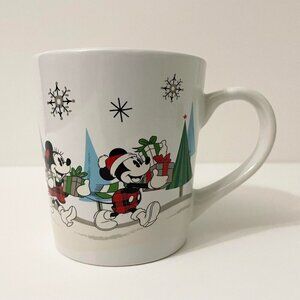 Disney Mickey and Friends Christmas Mug Zrike Brands Goofy Donald Duck Minnie